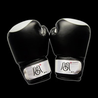 Black boxing glovesGK029