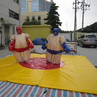 Inflatable sumo suitsGH093