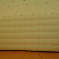White flat-top inflatable tentGN100