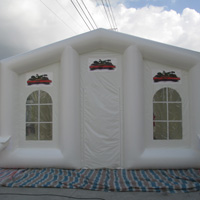 white inflatable tentGN097