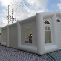 white inflatable tentGN097
