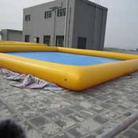 large inflatable swimming poolGP066