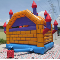 inflatable bounce castlesGB085