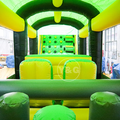 Inflatable wipeout obstacle courseYGO61