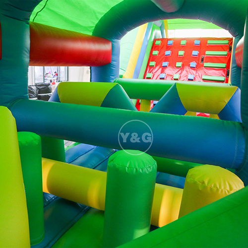 Inflatable LEGO obstacle courseYGO68